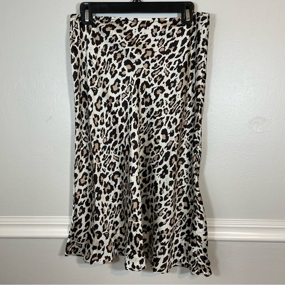 New York & Co. 100% Silk Leopard Print Skirt Size Small - Picture 4 of 5